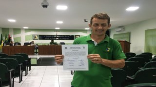 Vereador Anderson Catafesta Cobra Poder Executivo Quanto ao Pagamento do Piso Salarial aos Professores Vereador Anderson Catafesta Cobra Poder Executivo Quanto ao Pagamento do Piso Salarial aos Professores