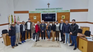 VEREADORES DE SÃO JOÃO DO ITAPERIÚ COBRAM MAIS INVESTIMENTOS EM TELEFONIA MÓVEL DURANTE ASSEMBLEIA DA AVEVI VEREADORES DE SÃO JOÃO DO ITAPERIÚ COBRAM MAIS INVESTIMENTOS EM TELEFONIA MÓVEL DURANTE ASSEMBLEIA DA AVEVI