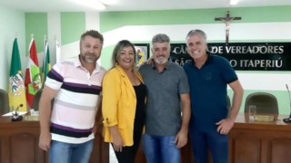 Suplente de Vereadora Assume o Cargo na Câmara Municipal Suplente de Vereadora Assume o Cargo na Câmara Municipal