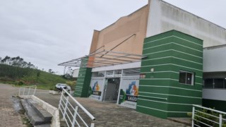 Vereadores Sugerem Colocação de Toldo no Posto de Saúde Central Vereadores Sugerem Colocação de Toldo no Posto de Saúde Central